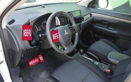 Mitsubishi Outlander III рестайлинг 3, 2013 год, 1 145 000 рублей, 11 фотография