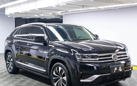 Volkswagen Teramont I, 2021 год, 3 000 000 рублей, 3 фотография