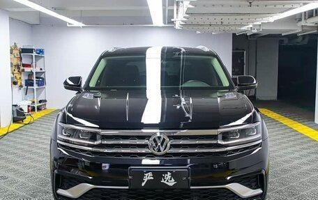 Volkswagen Teramont I, 2021 год, 3 000 000 рублей, 2 фотография