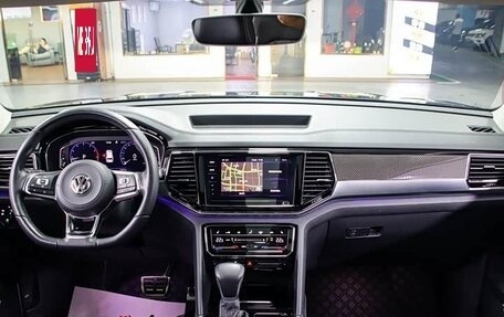 Volkswagen Teramont I, 2021 год, 3 000 000 рублей, 4 фотография