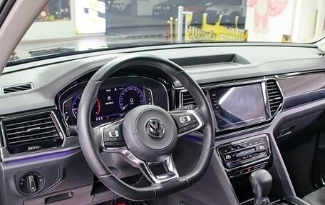 Volkswagen Teramont I, 2021 год, 3 000 000 рублей, 5 фотография