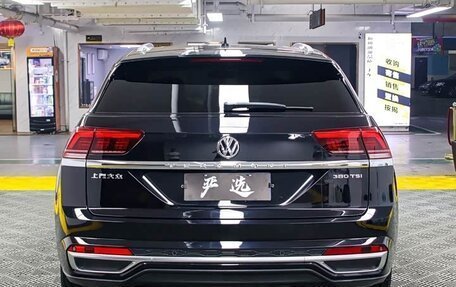 Volkswagen Teramont I, 2021 год, 3 000 000 рублей, 24 фотография