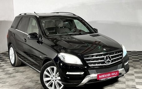 Mercedes-Benz M-Класс, 2012 год, 1 980 000 рублей, 4 фотография