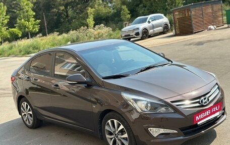 Hyundai Solaris II рестайлинг, 2015 год, 1 320 000 рублей, 6 фотография