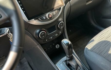 Hyundai Solaris II рестайлинг, 2015 год, 1 320 000 рублей, 12 фотография