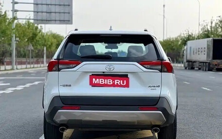 Toyota RAV4, 2021 год, 2 950 213 рублей, 8 фотография