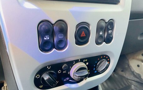 Renault Logan I, 2011 год, 265 000 рублей, 22 фотография