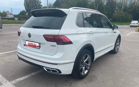 Volkswagen Tiguan II, 2021 год, 4 300 000 рублей, 4 фотография