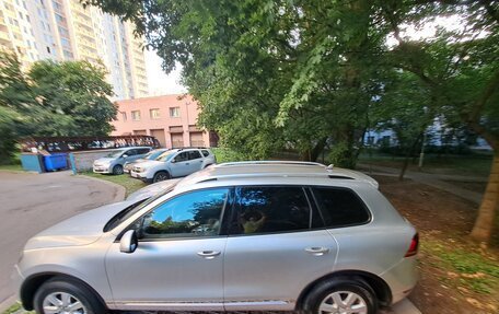 Volkswagen Touareg III, 2010 год, 1 600 000 рублей, 12 фотография