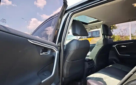 Toyota RAV4, 2022 год, 2 975 111 рублей, 6 фотография