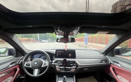 BMW 5 серия, 2021 год, 3 280 000 рублей, 13 фотография