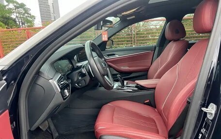 BMW 5 серия, 2021 год, 3 280 000 рублей, 8 фотография