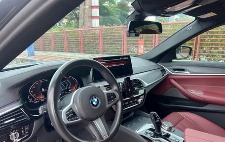 BMW 5 серия, 2021 год, 3 280 000 рублей, 12 фотография