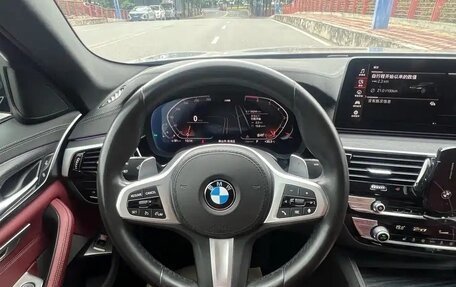 BMW 5 серия, 2021 год, 3 280 000 рублей, 14 фотография