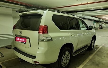 Toyota Land Cruiser Prado 150 рестайлинг 2, 2009 год, 2 800 000 рублей, 2 фотография