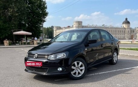 Volkswagen Polo VI (EU Market), 2013 год, 699 000 рублей, 2 фотография