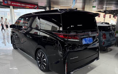 Toyota Vellfire, 2025 год, 15 972 614 рублей, 4 фотография
