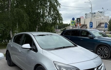 Opel Astra J, 2012 год, 550 000 рублей, 1 фотография