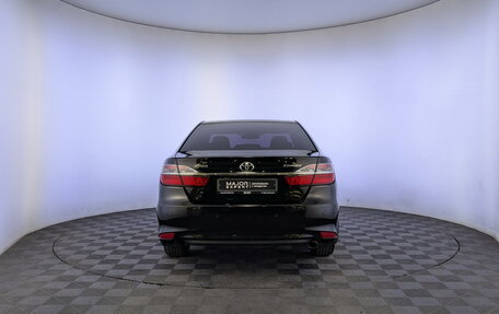 Toyota Camry, 2015 год, 1 645 000 рублей, 6 фотография