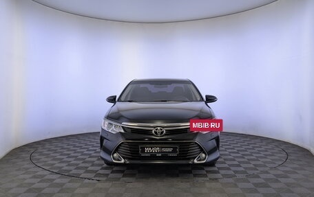 Toyota Camry, 2015 год, 1 645 000 рублей, 2 фотография