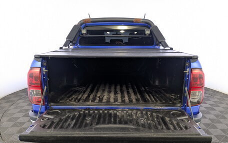 Toyota Hilux VIII, 2018 год, 3 000 000 рублей, 9 фотография
