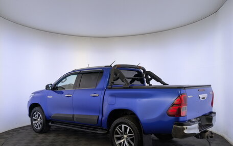 Toyota Hilux VIII, 2018 год, 3 000 000 рублей, 7 фотография