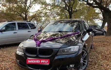 BMW 3 серия, 2011 год, 1 050 000 рублей, 2 фотография