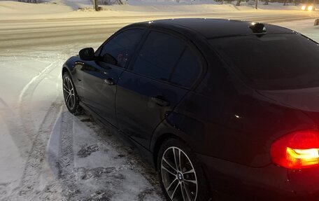 BMW 3 серия, 2011 год, 1 050 000 рублей, 11 фотография