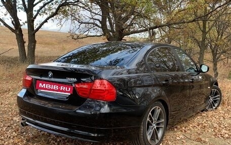 BMW 3 серия, 2011 год, 1 050 000 рублей, 4 фотография