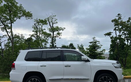 Toyota Land Cruiser 200, 2017 год, 5 650 000 рублей, 2 фотография