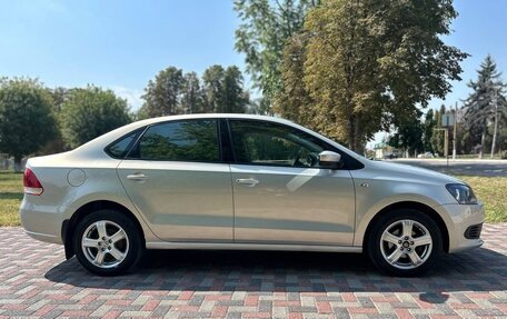 Volkswagen Polo VI (EU Market), 2011 год, 870 000 рублей, 5 фотография