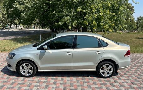Volkswagen Polo VI (EU Market), 2011 год, 870 000 рублей, 11 фотография