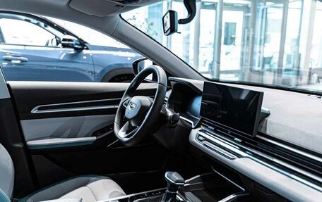 Geely Emgrand, 2024 год, 2 243 990 рублей, 11 фотография
