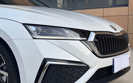 Skoda Octavia IV, 2024 год, 2 325 000 рублей, 12 фотография