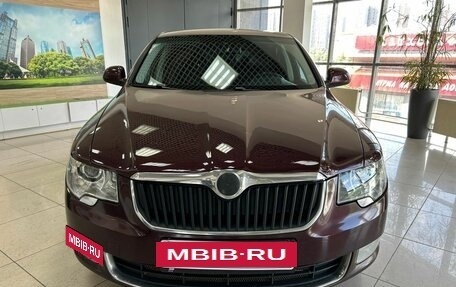 Skoda Superb III рестайлинг, 2012 год, 999 000 рублей, 2 фотография