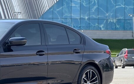 BMW 5 серия, 2021 год, 5 300 000 рублей, 3 фотография