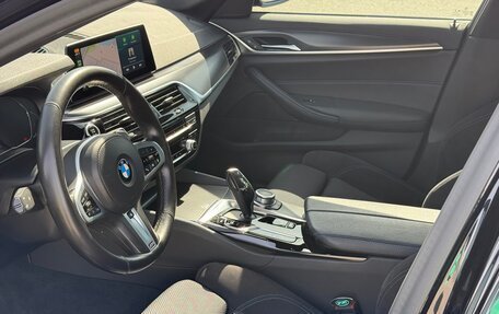 BMW 5 серия, 2021 год, 5 300 000 рублей, 26 фотография
