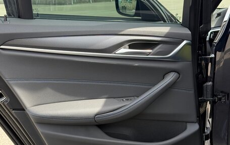 BMW 5 серия, 2021 год, 5 300 000 рублей, 32 фотография