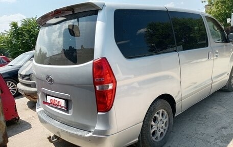 Hyundai Grand Starex Grand Starex I рестайлинг 2, 2008 год, 1 400 000 рублей, 4 фотография