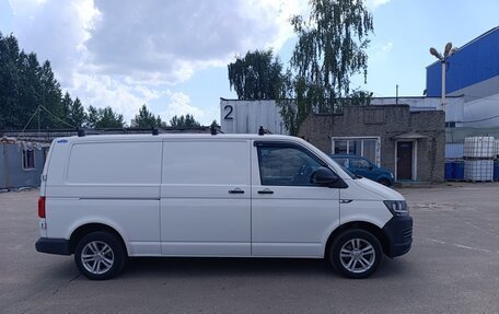 Volkswagen Transporter T6 рестайлинг, 2018 год, 3 150 000 рублей, 7 фотография