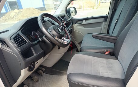 Volkswagen Transporter T6 рестайлинг, 2018 год, 3 150 000 рублей, 18 фотография