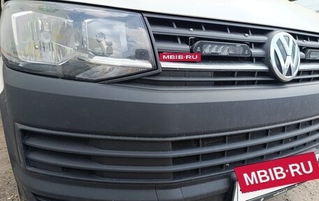 Volkswagen Transporter T6 рестайлинг, 2018 год, 3 150 000 рублей, 2 фотография