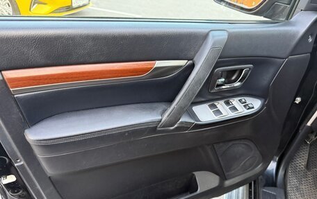 Mitsubishi Pajero IV, 2007 год, 1 215 000 рублей, 21 фотография