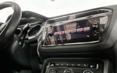 Volkswagen Tiguan II, 2019 год, 1 630 000 рублей, 14 фотография