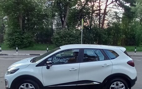 Renault Kaptur I рестайлинг, 2016 год, 1 350 000 рублей, 27 фотография