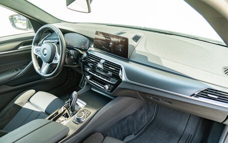 BMW 5 серия, 2020 год, 4 490 000 рублей, 11 фотография