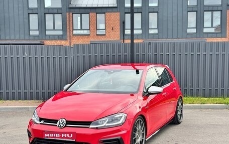 Volkswagen Golf R VII, 2019 год, 3 390 000 рублей, 1 фотография