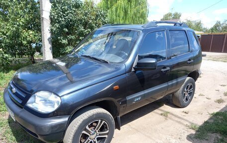 Chevrolet Niva I рестайлинг, 2006 год, 280 000 рублей, 1 фотография