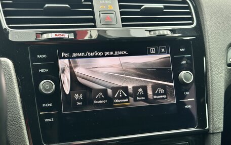 Volkswagen Golf R VII, 2019 год, 3 390 000 рублей, 24 фотография
