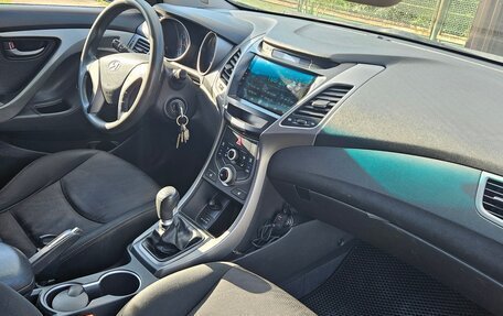 Hyundai Elantra V, 2014 год, 950 000 рублей, 7 фотография